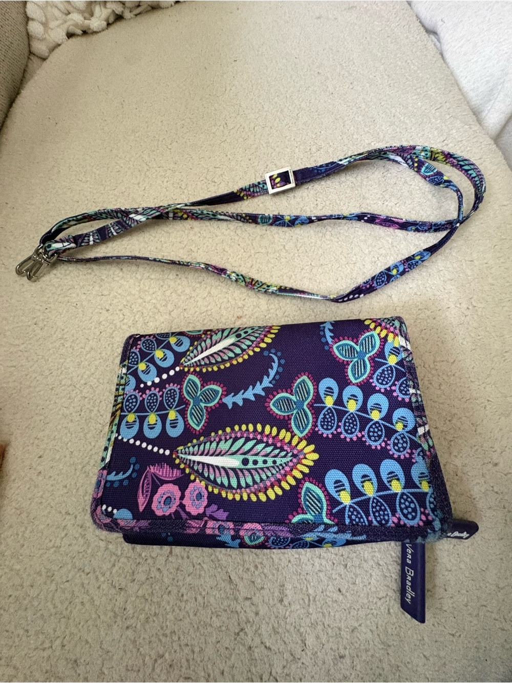 Vera Bradley 3 in 1 Crossbody Batik Leaves